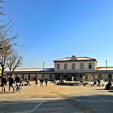 Airport Station Bergamo Hotel Bagian luar foto