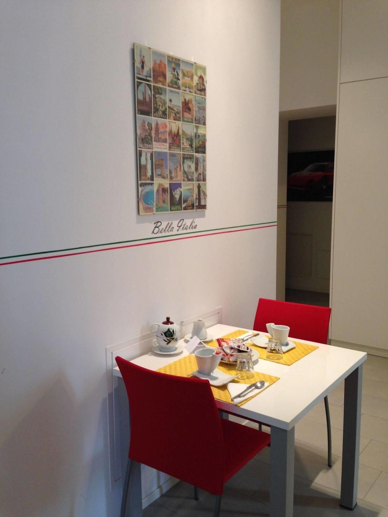 Airport Station Bergamo Hotel Bagian luar foto